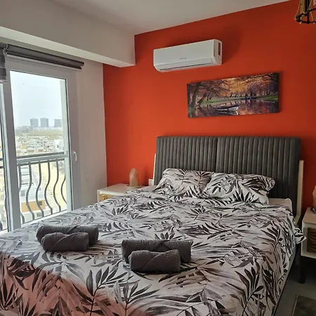 Edelweiss Two-bedroom Pool View Retreat Apartman