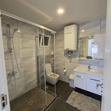 Edelweiss Two-bedroom Pool View Retreat Apartment *